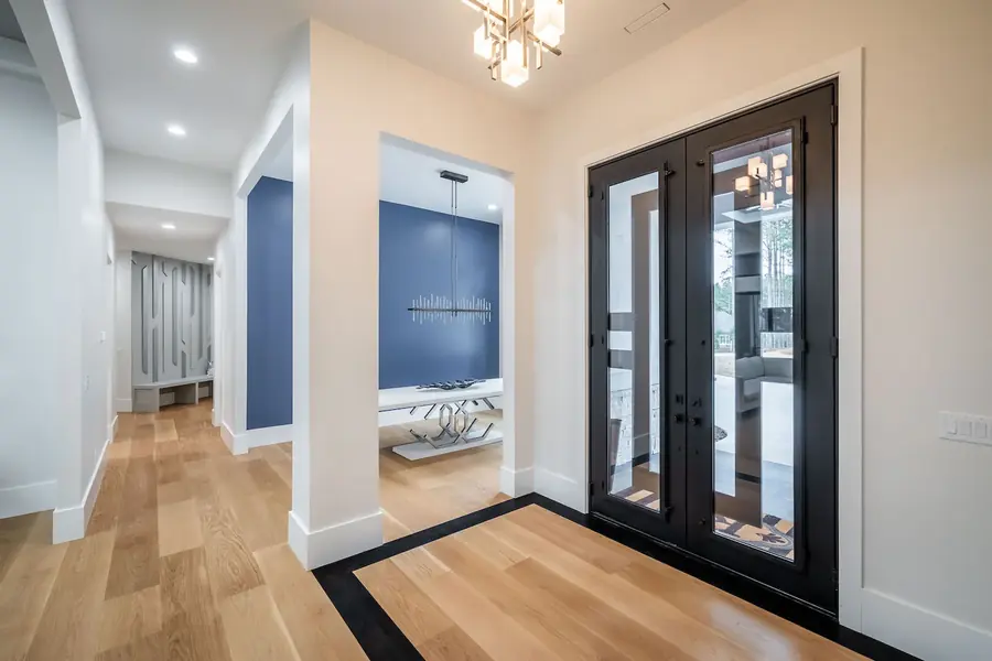 custom home craftsmanship Cordova Drive